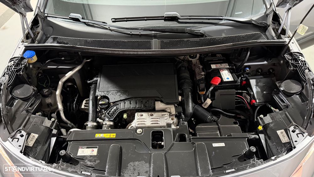 Peugeot 5008 PureTech 130 EAT8 Stop & Start Allure Business-Pack - 29