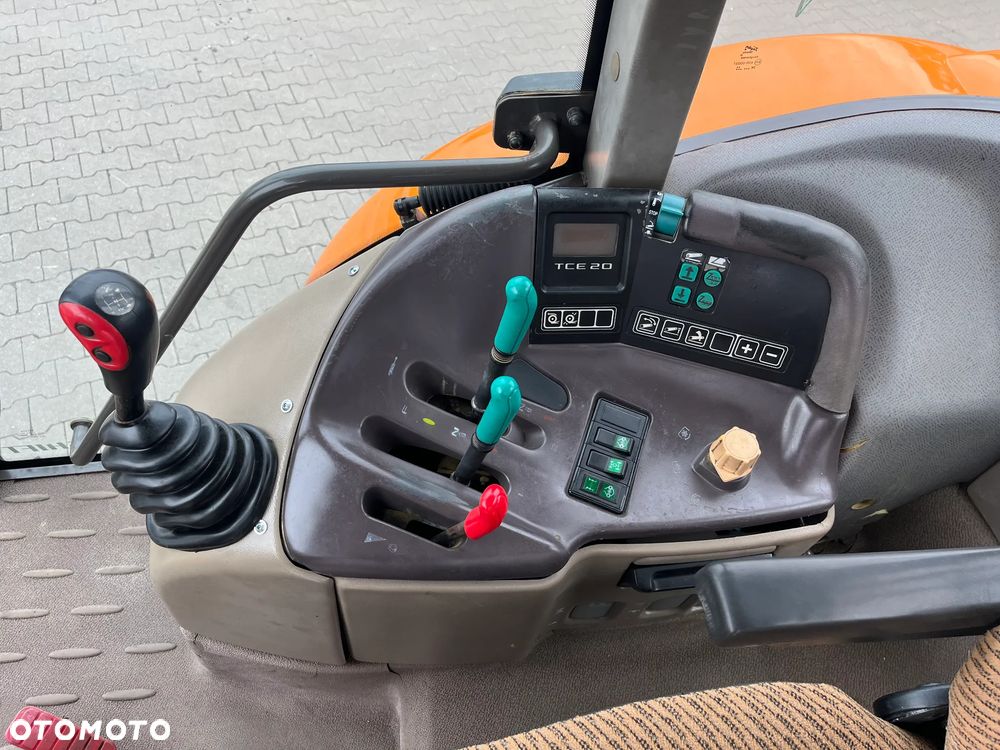 Renault Ares 630 RZ - 13