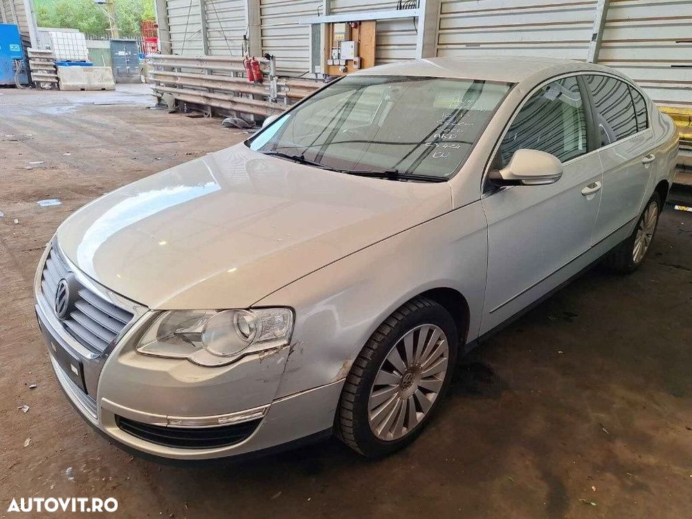 Aripa stanga spate Volkswagen Passat B6 2010 SEDAN 2.0 TDI CBDC - 5
