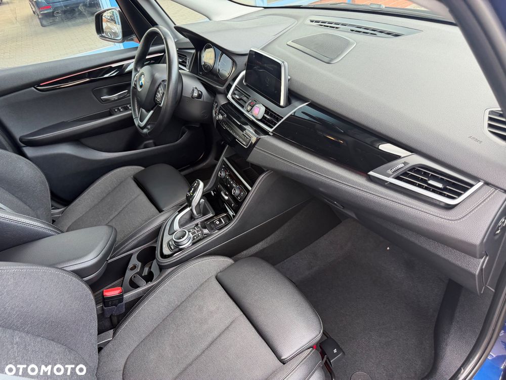 BMW Seria 2 218i Sport Line - 24