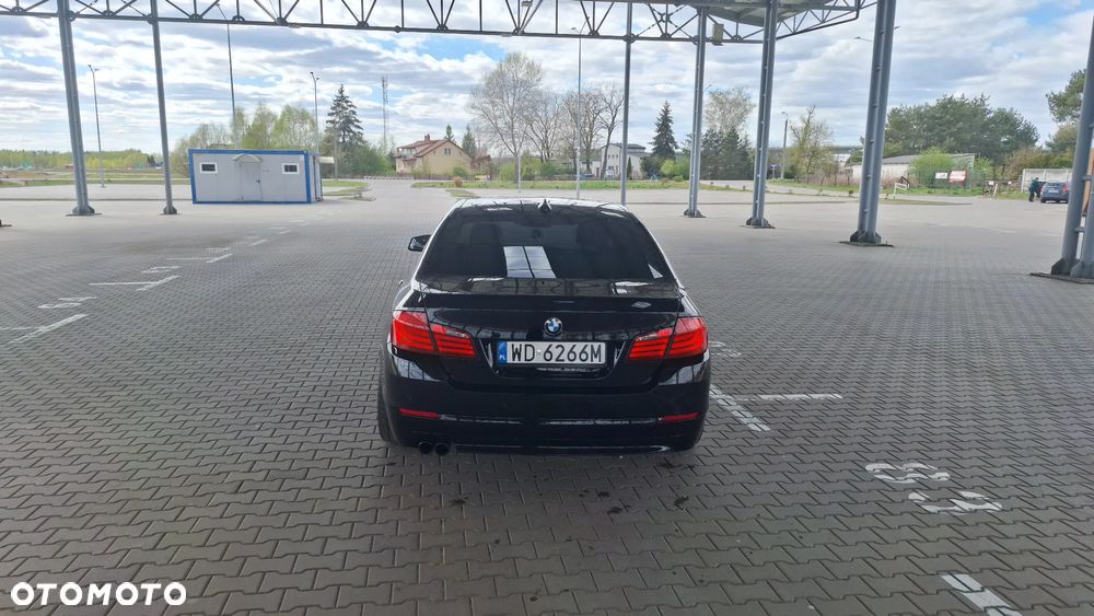 BMW Seria 5 525d xDrive Sport-Aut - 6