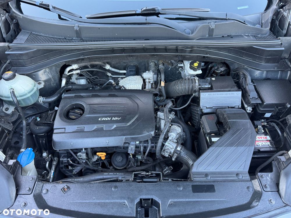 Kia Sportage 1.7 CRDI 2WD Attract - 23