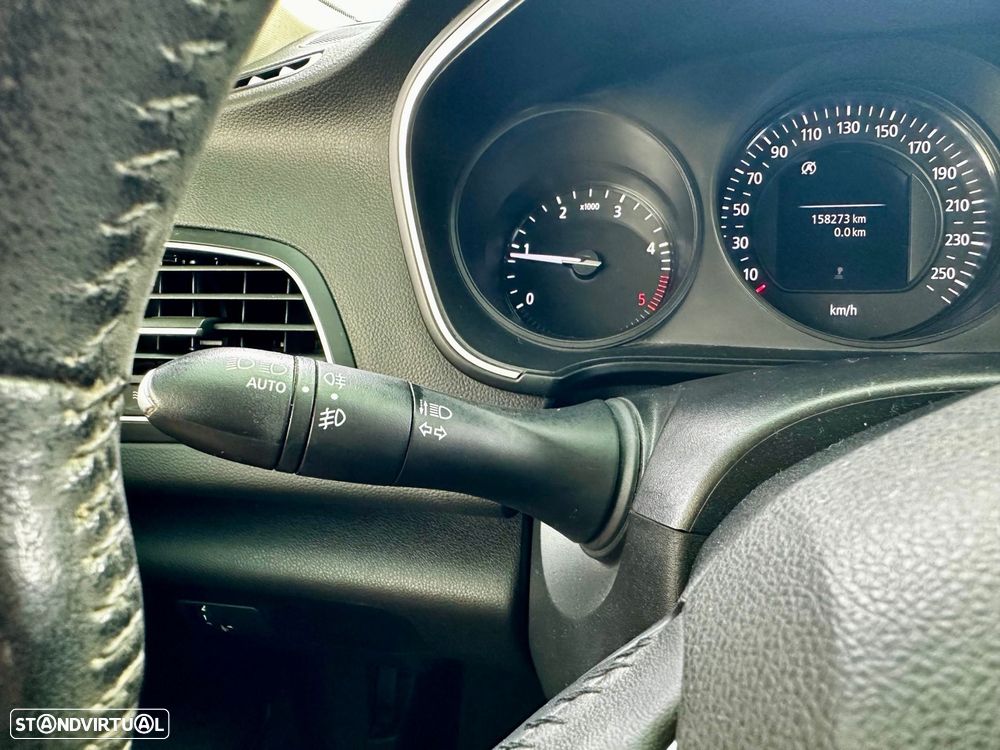 Renault Mégane Sport Tourer 1.5 dCi Limited - 11