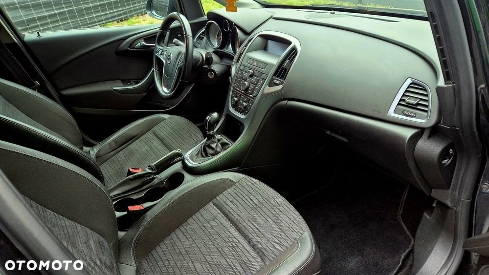 Opel Astra 1.4 Turbo - 9