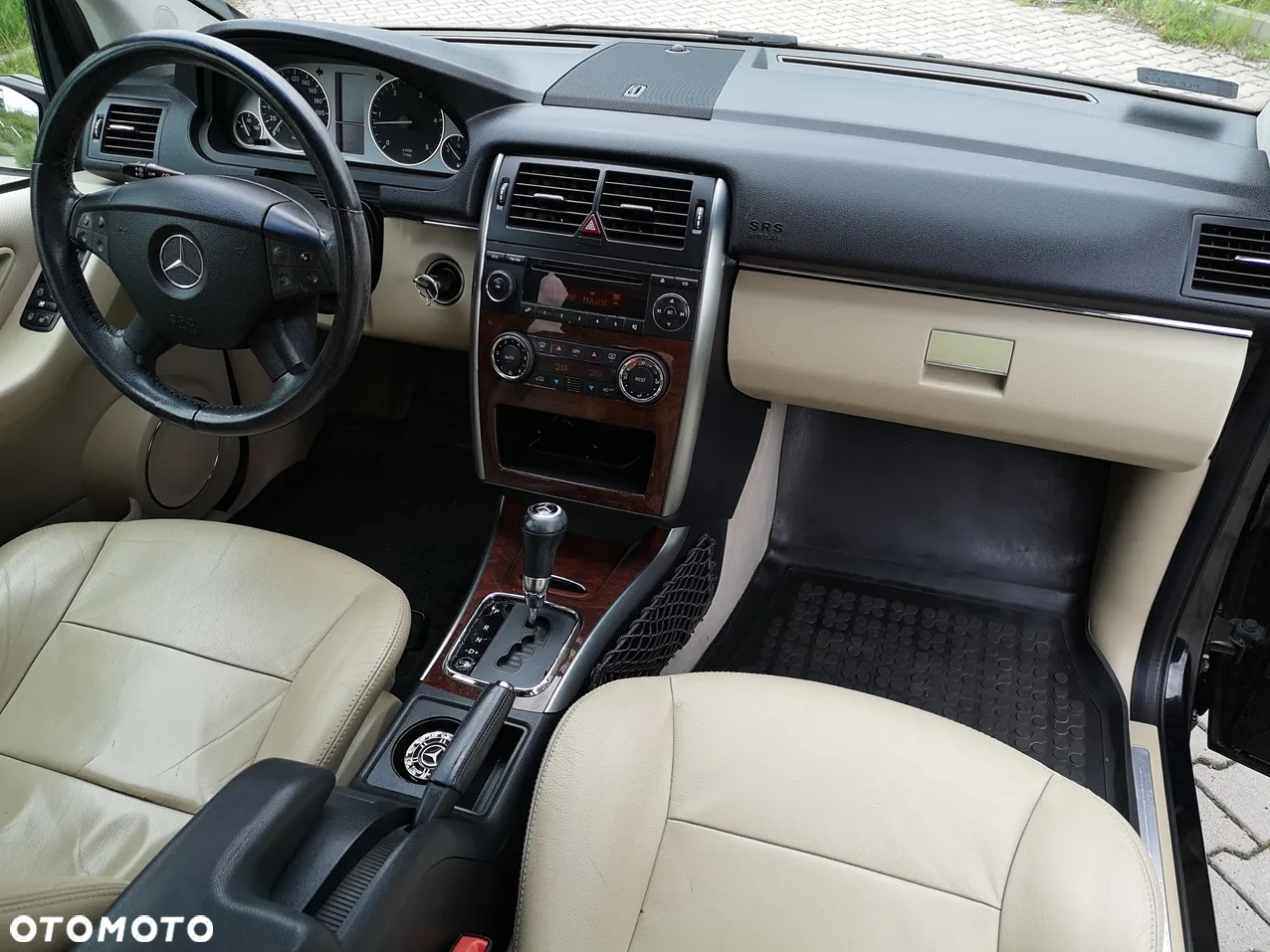 Mercedes-Benz Klasa B 200 CDI DPF Autotronic Grand Edition - 14
