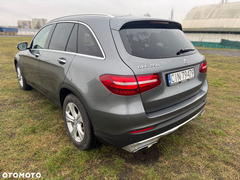 Mercedes-Benz GLC - 4