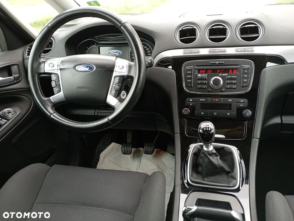 Ford S-Max - 25