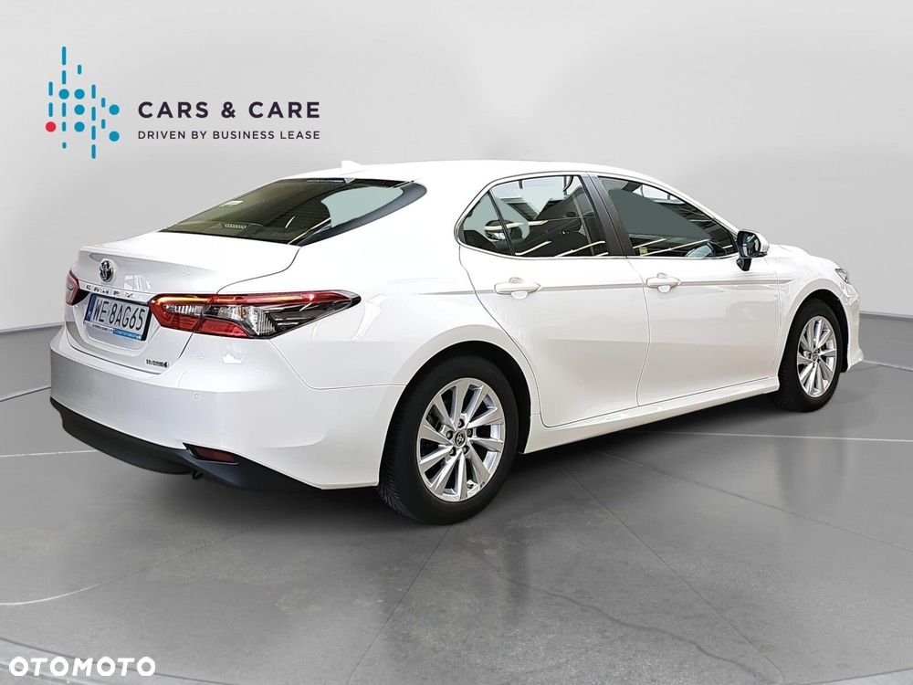 Toyota Camry 2.5 Hybrid Comfort CVT - 25