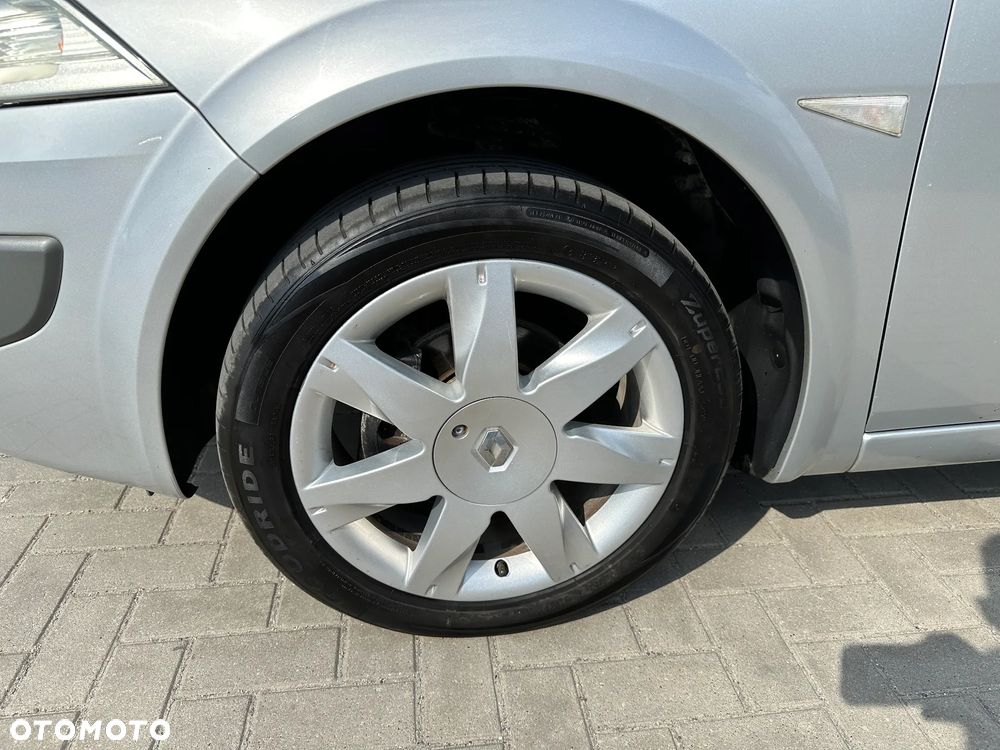 Renault Megane - 25