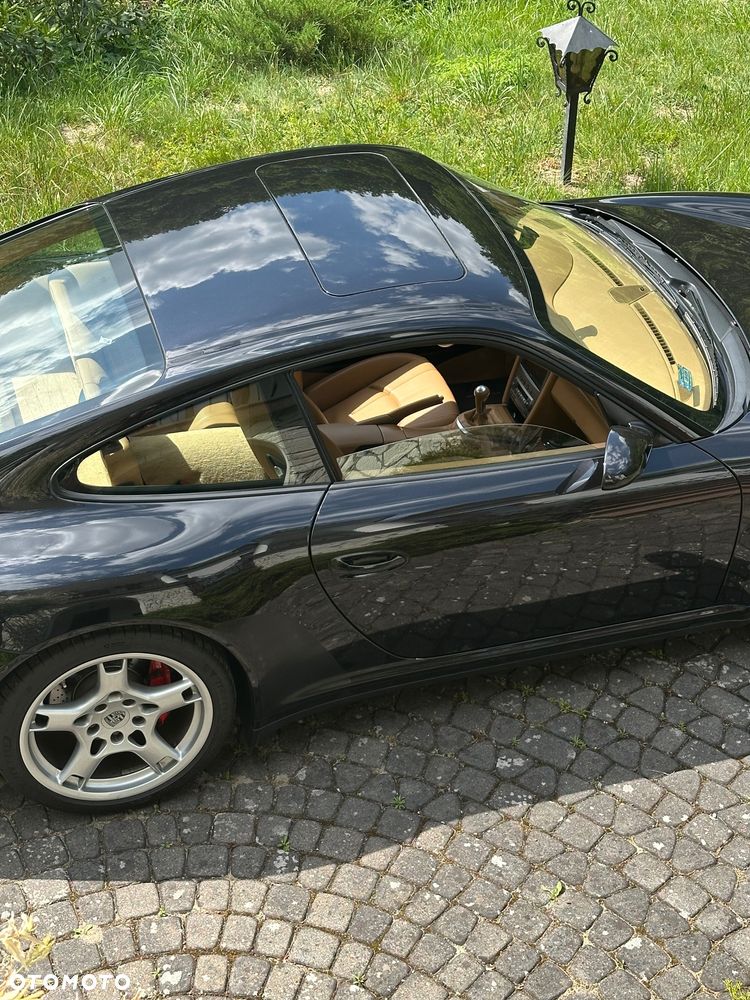 Porsche 911 Carrera 4S - 16