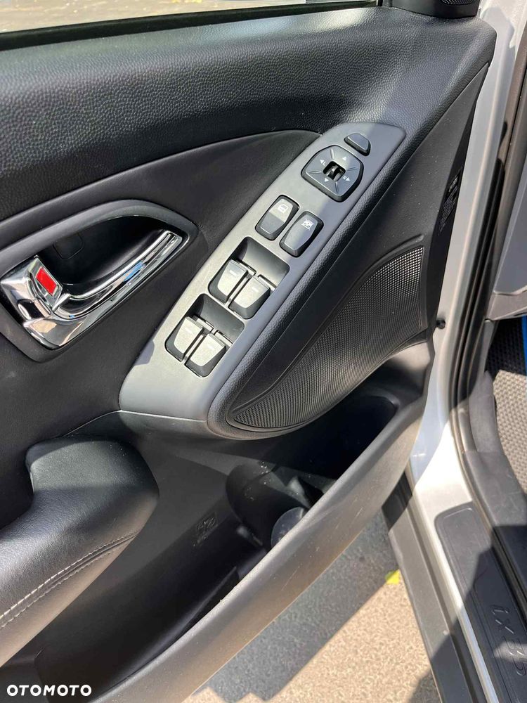 Hyundai ix35 2.0 CRDi Premium 2WD - 16