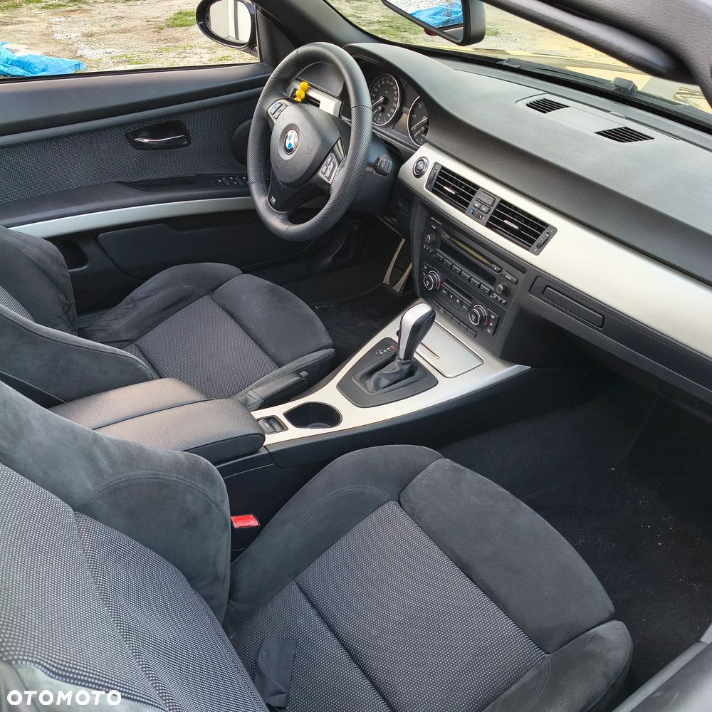 BMW Seria 3 320i - 23