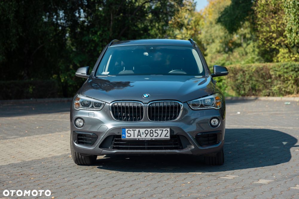 BMW X1 xDrive18d Sport Line - 3