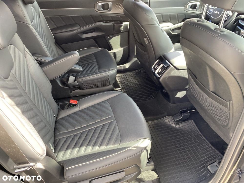 Kia Sorento - 17