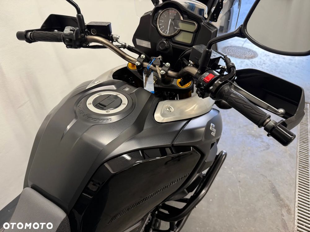 Suzuki V-STROM - 31