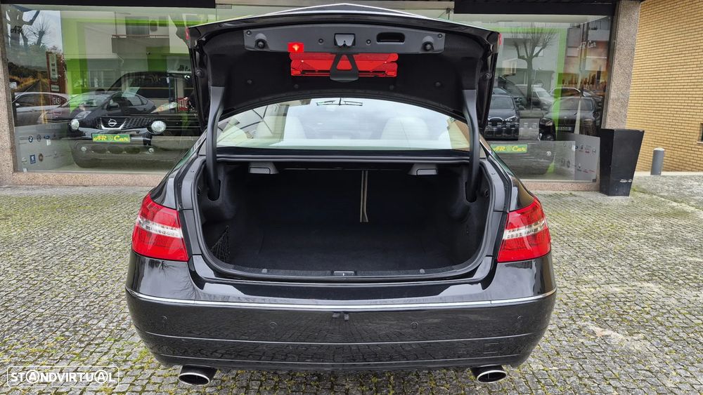 Mercedes-Benz E 250 CDi Elegance BlueEfficiency - 17
