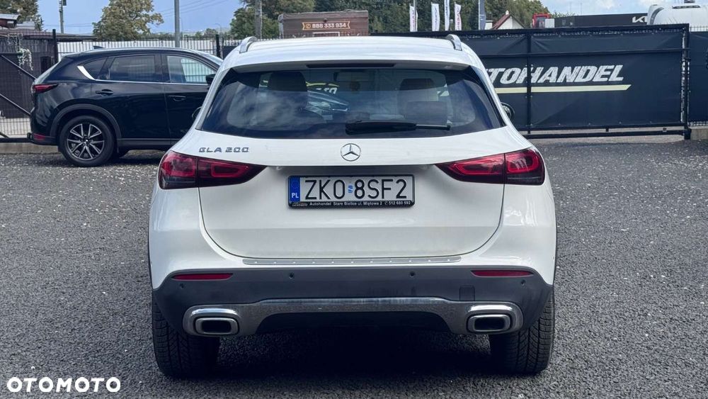 Mercedes-Benz GLA - 6
