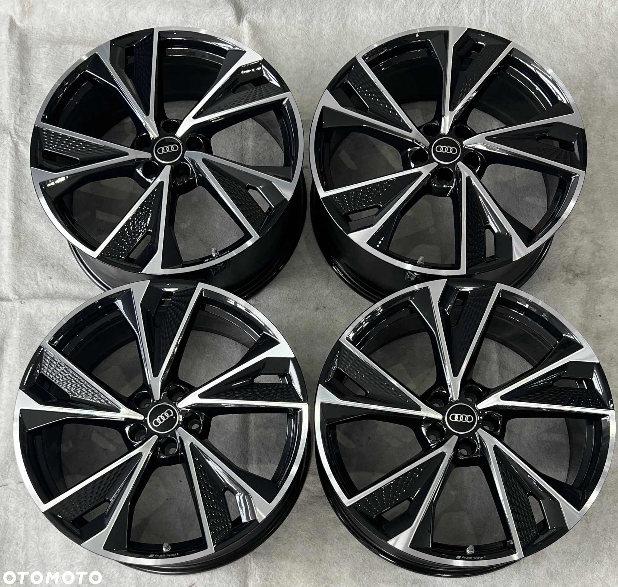 Felgi Audi A6 C8 Najnowszy model 21'' S-line łuska - 2