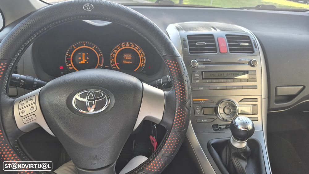 Toyota Auris 1.4 D-4D Sol DPF - 2