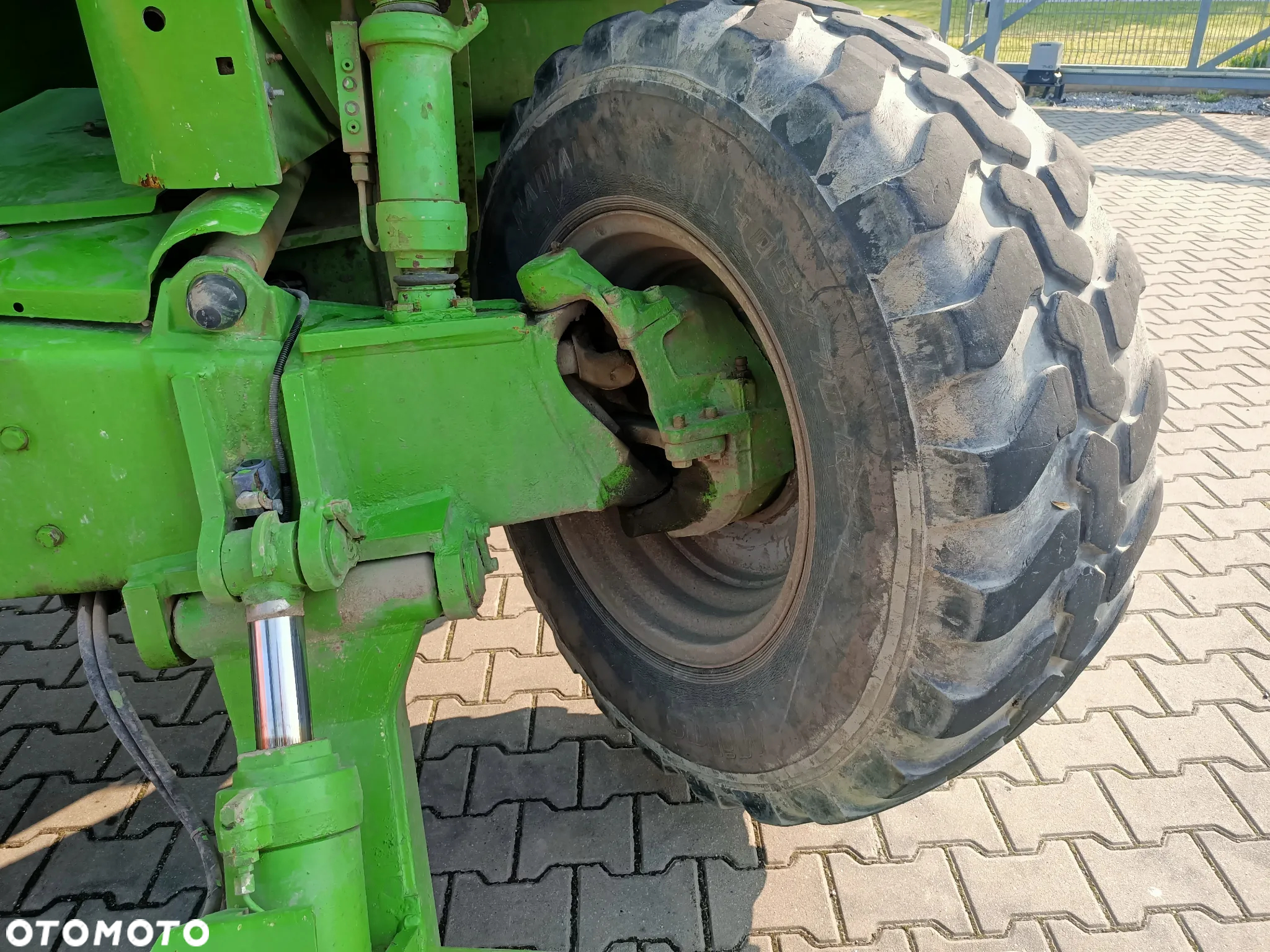 Merlo P40.16 - 23