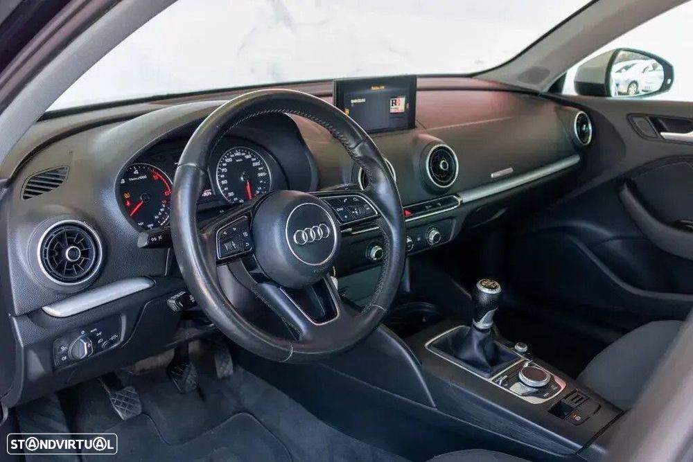 Audi A3 Sportback 1.6 TDI S-line - 13