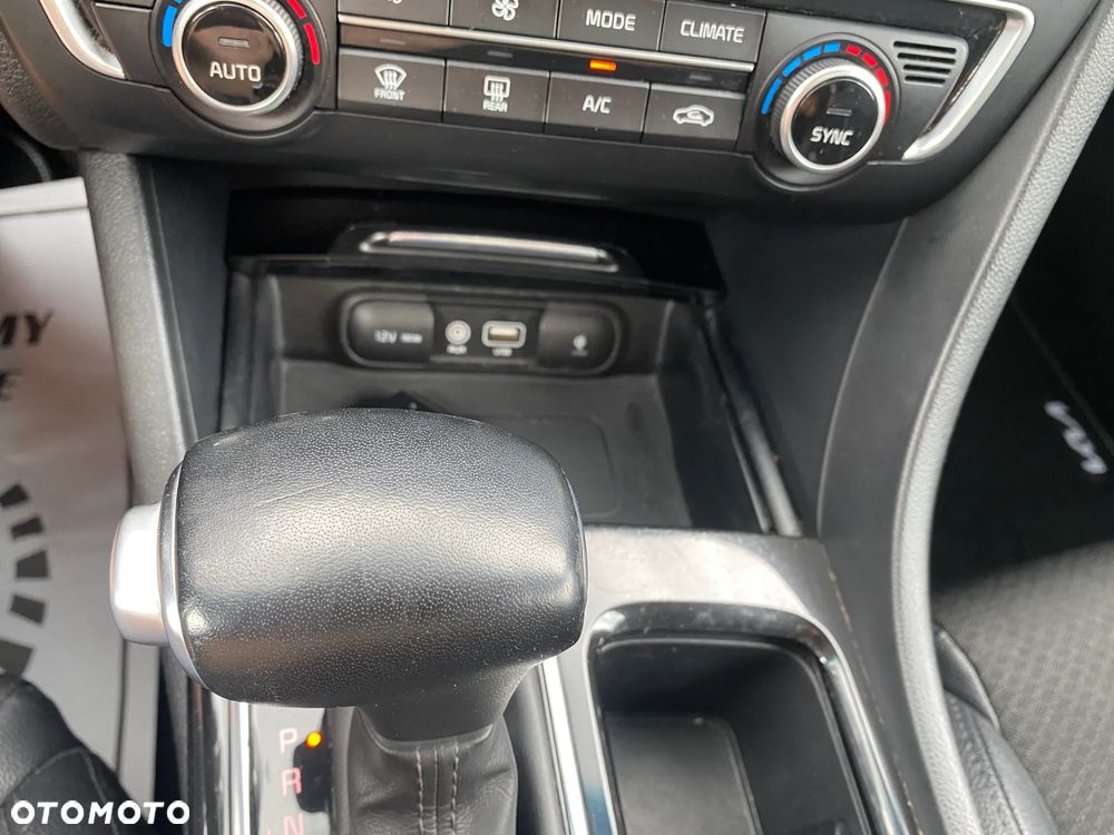 Kia Optima Sportagon 1.7 CRDI DCT Business Supreme - 22