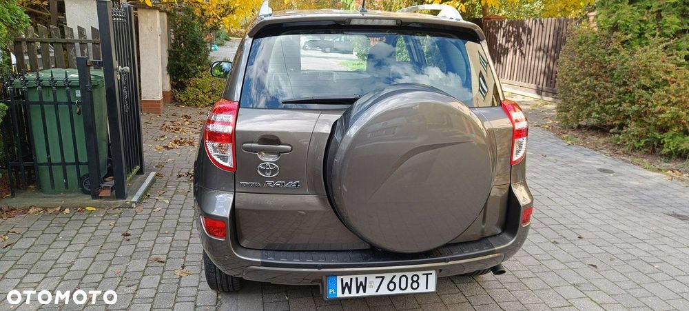 Toyota RAV4 - 24