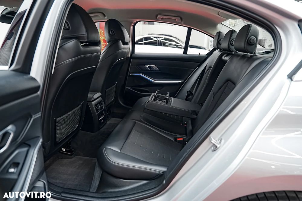 BMW Seria 3 318i Aut. - 6