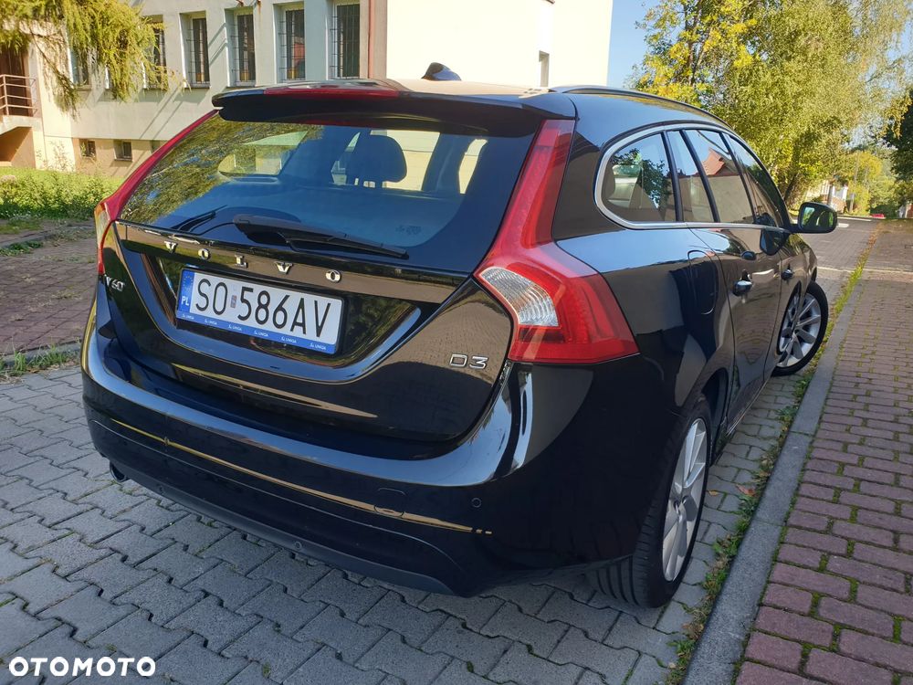 Volvo V60 D3 Geartronic Summum - 15