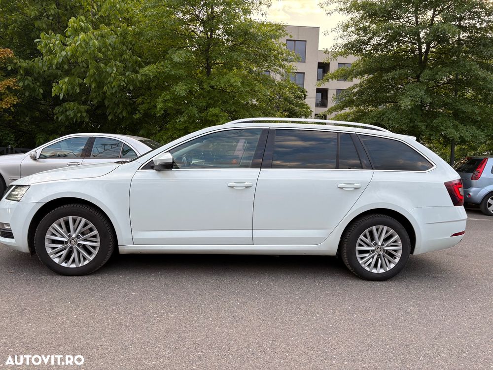 Skoda Octavia 1.6 TDI DSG Ambition - 6
