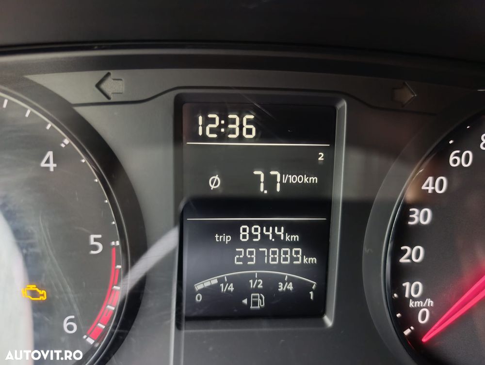 Volkswagen Transporter 2.0 75 kW KR - 11