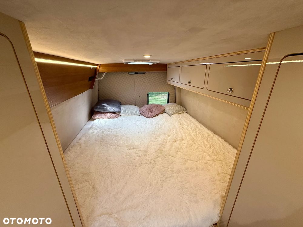Mercedes-Benz Sprinter - 19