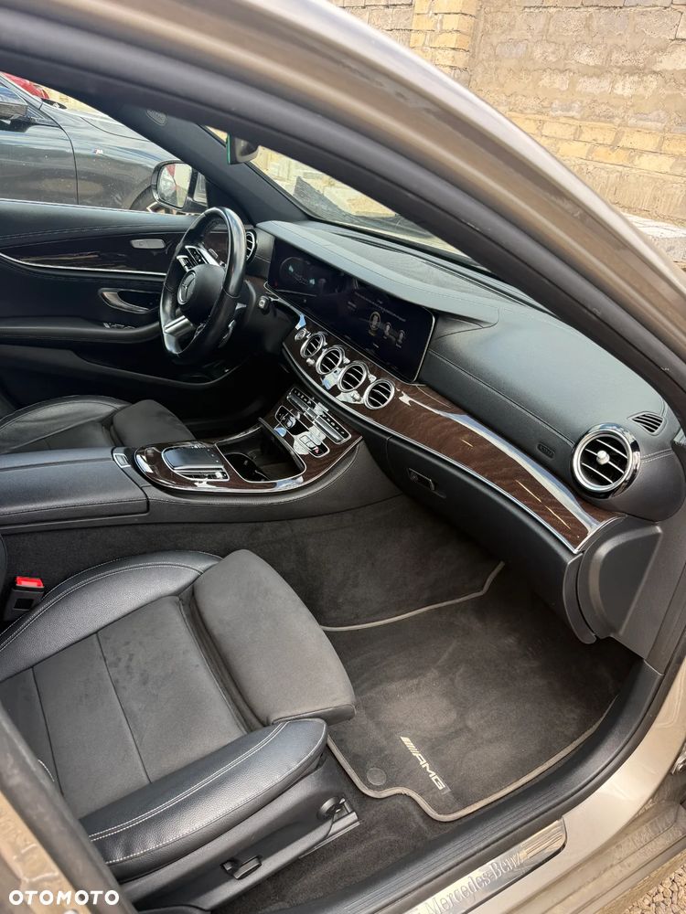 Mercedes-Benz Klasa E - 20