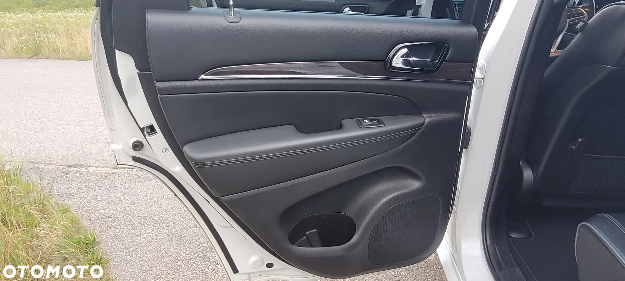 Jeep Grand Cherokee 3.6 V6 Overland - 24