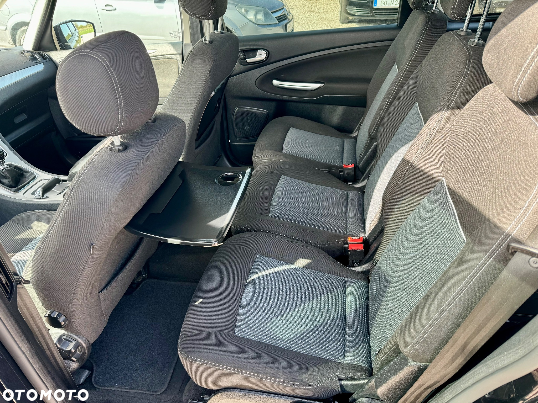 Ford Galaxy - 9
