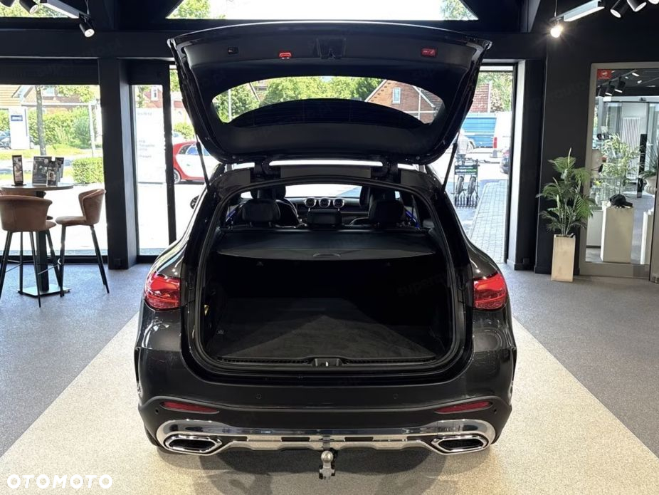 Mercedes-Benz GLC - 7