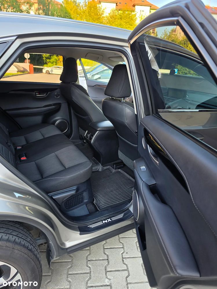 Lexus NX 300h Elegance AWD - 19