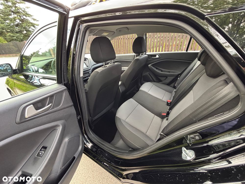 Hyundai i20 1.2 Passion Plus - 17