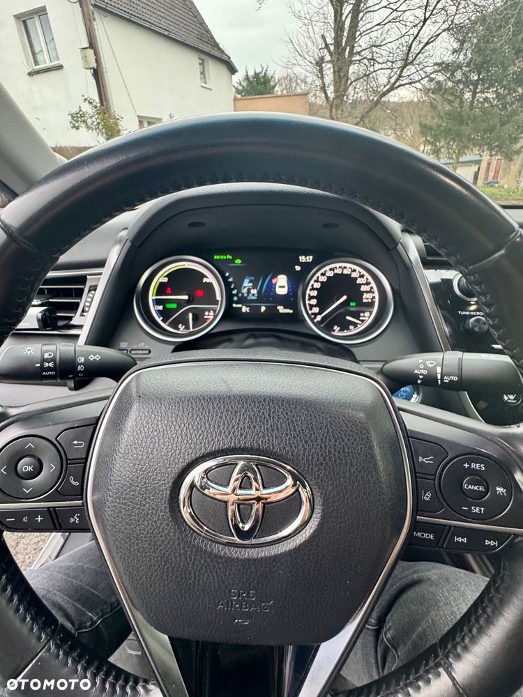 Toyota Camry Executive - 7