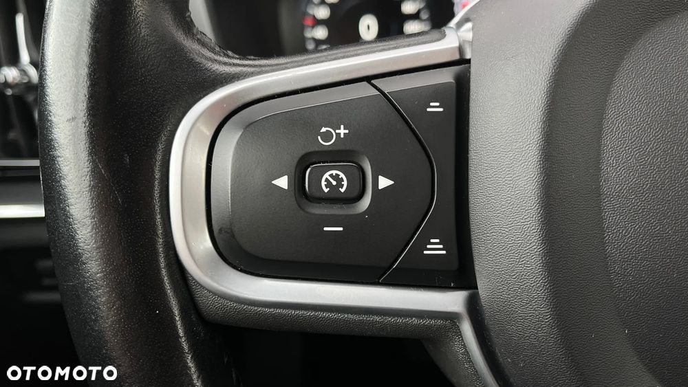 Volvo V60 D3 Momentum - 14