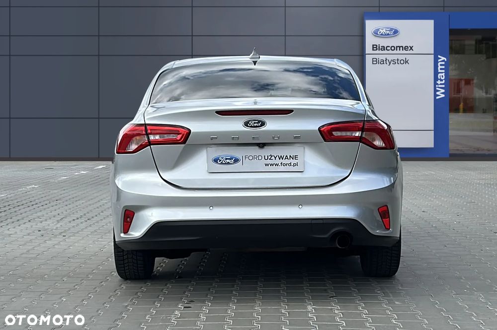 Ford Focus 1.0 EcoBoost Trend - 4