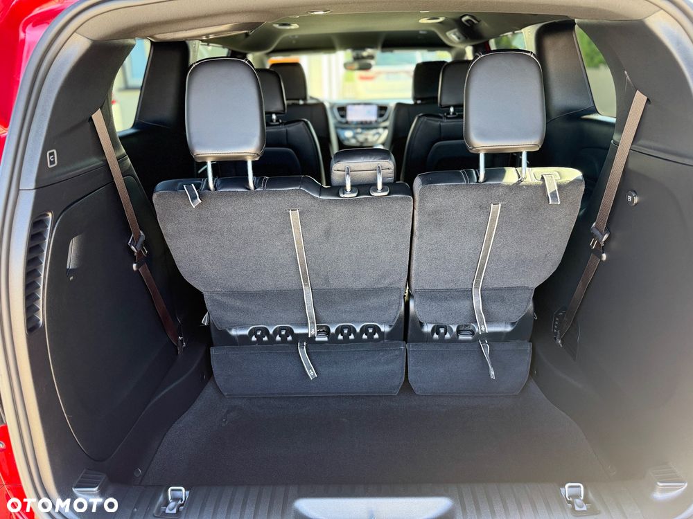 Chrysler Pacifica - 13
