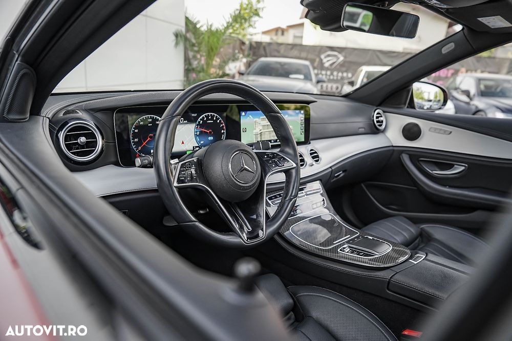 Mercedes-Benz E 300 4MATIC 9G-TRONIC AMG Line - 31
