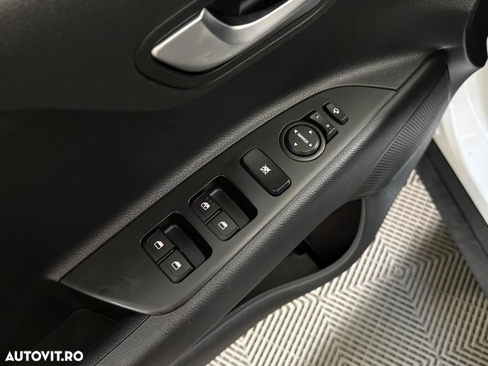 Kia Stonic - 15