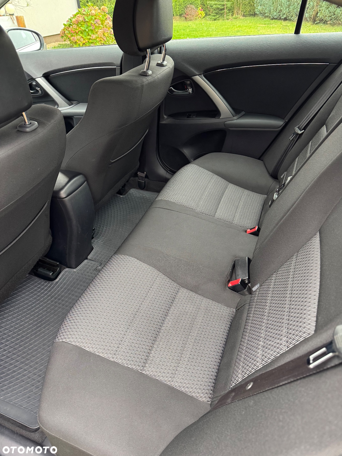 Toyota Avensis - 7