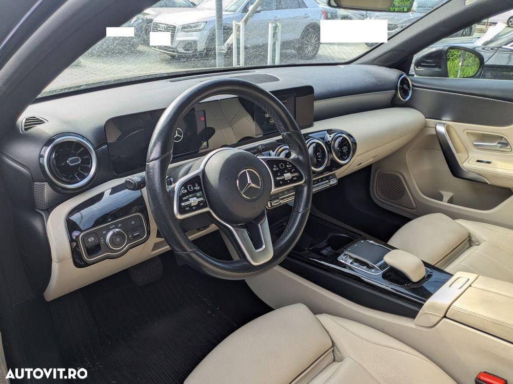 Mercedes-Benz A 200 7G-DCT - 4