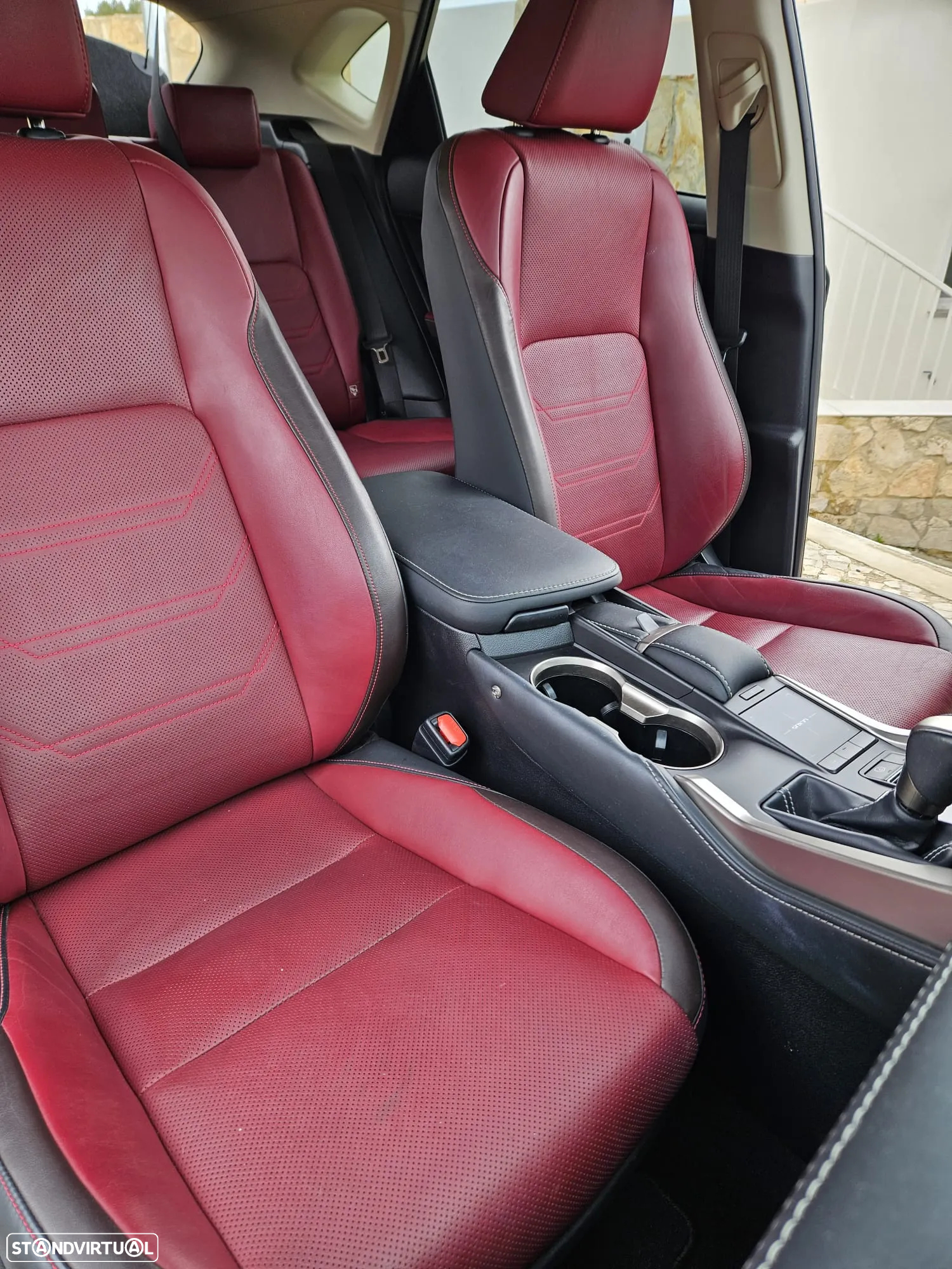 Lexus NX 300h Executive+ - 13