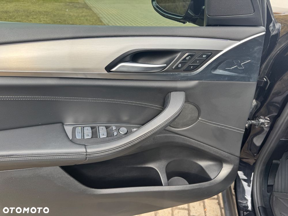 BMW X3 xDrive30i GPF Luxury Line - 17