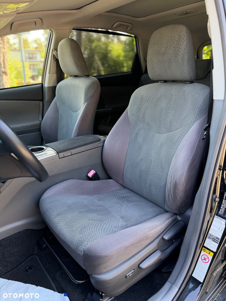 Toyota Prius+ (Hybrid) Executive - 23