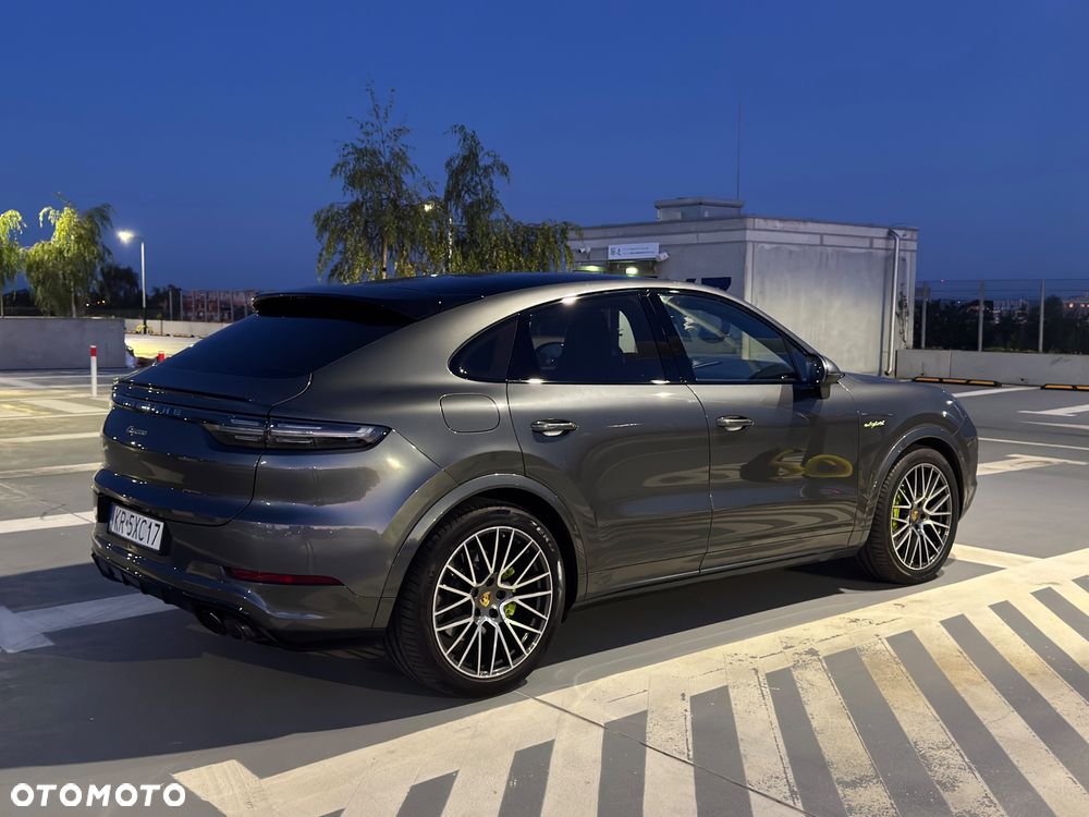 Porsche Cayenne E-Hybrid - 4